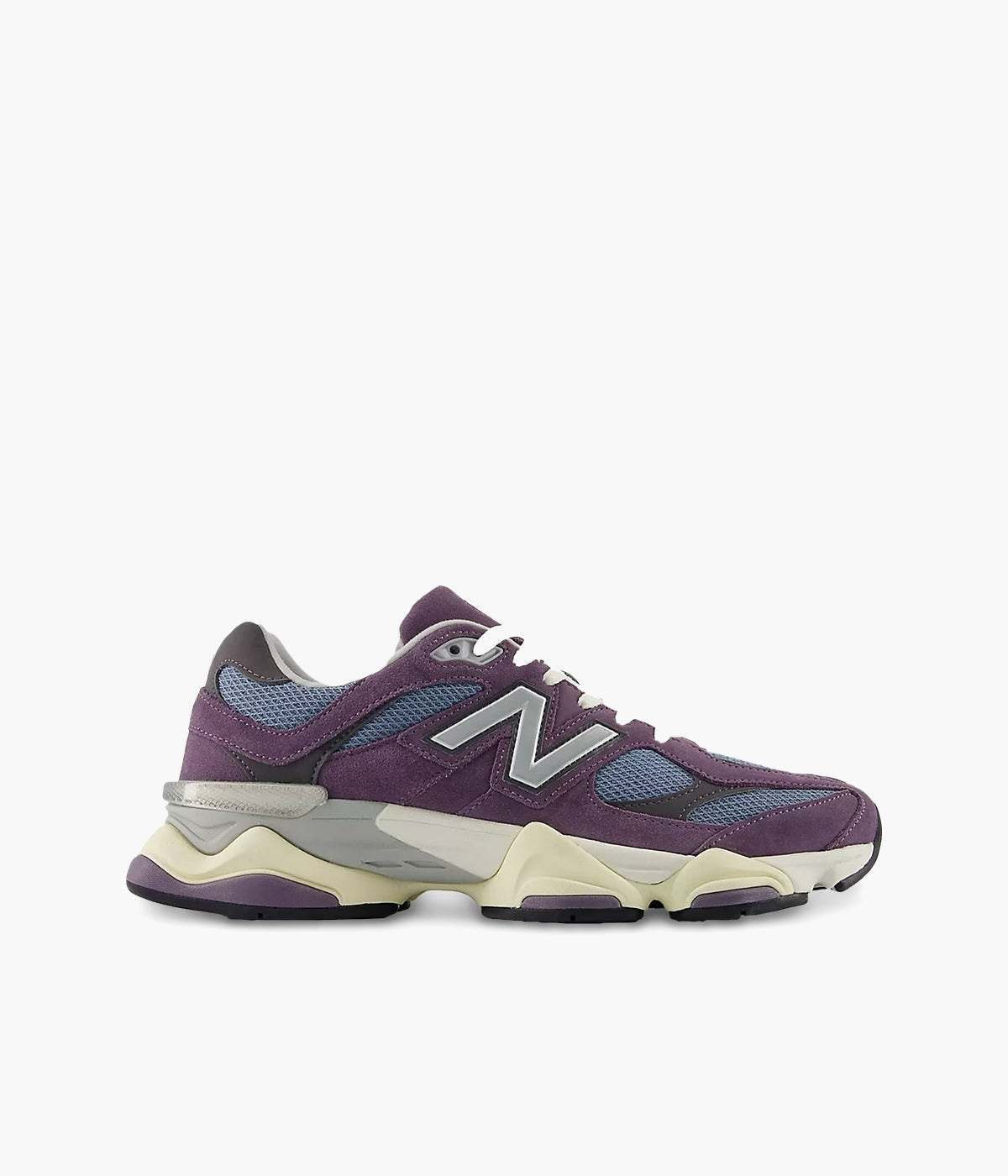 #color_Shadow With Arctic Grey And Silver Metallic