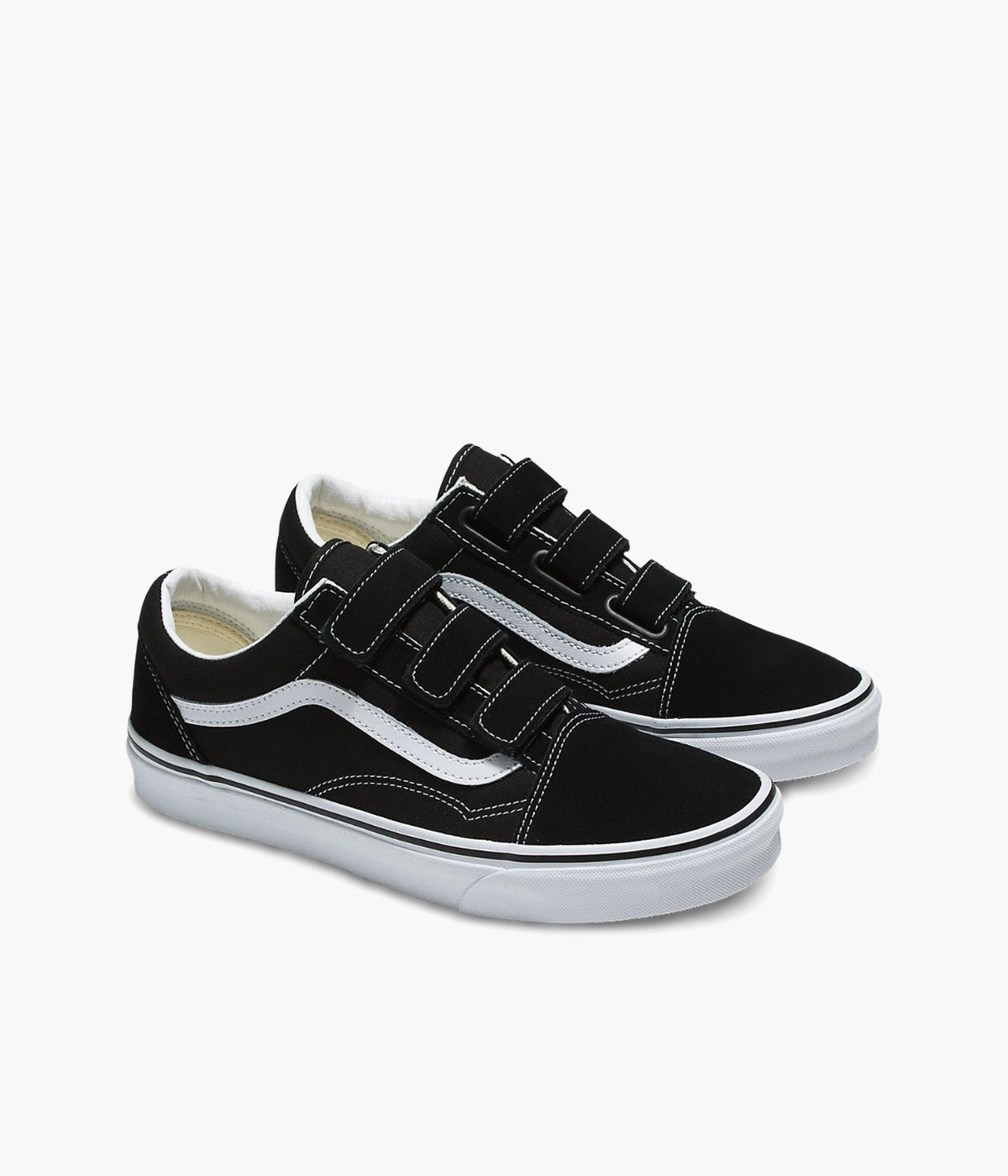 #color_Black / True White