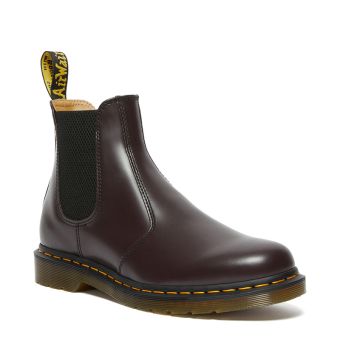 Dr. Martens 2976 Chelsea Boots With Yellow Stitching in Burgundy