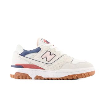 New Balance Women's 550 in Sea salt with quartz pink and astro dust