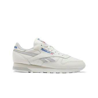 Reebok Classic Leather Shoes in Chalk/Lgh Solid Grey/Alabaster
