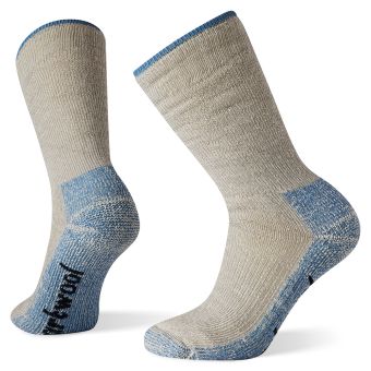 Smartwool Women's Mountaineer Classic Edition Maximum Cushion Crew Socks in Light Gray