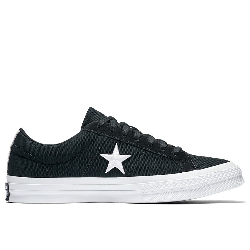 Converse One Star Country Pride Low Top in Black/White/White