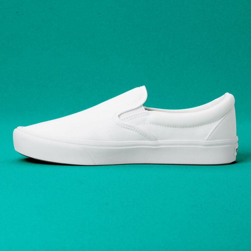 vans comfycush true white