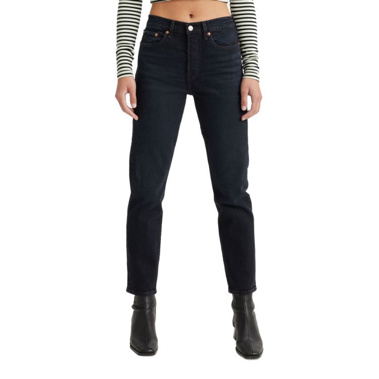 Levi's Wedgie Icon High-Rise Jeans  Levis wedgie icon, Levi jeans outfit,  Straight jeans outfit
